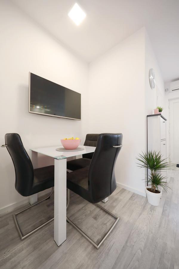 Apartment Mini ซาดาร์ ภายนอก รูปภาพ