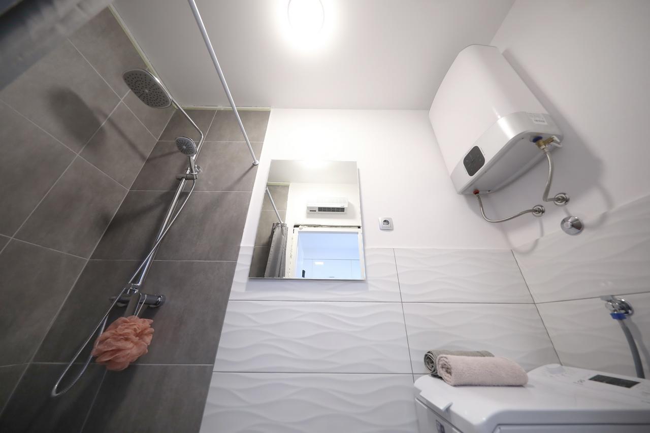 Apartment Mini ซาดาร์ ภายนอก รูปภาพ